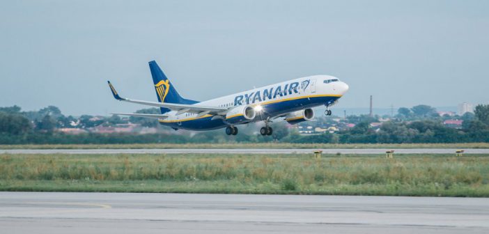 Ryanair Vliegtuig Volgen Belgie